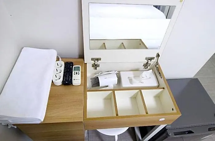 Ivory Hotel 2*