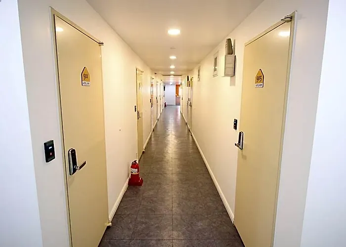 Hotel Ivory