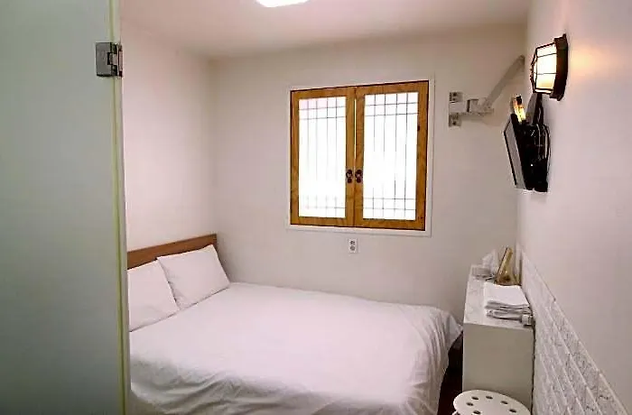 Ivory Hotel